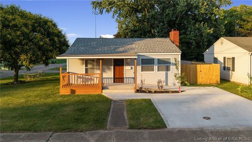 603 Crestview Ct, Jeffersonville, IN, 47130-4411 | Card Image