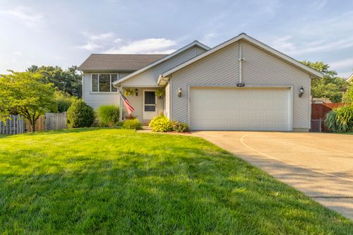 1477 Manorwood Dr, Grand Rapids, MI, 49508-6280 | Card Image