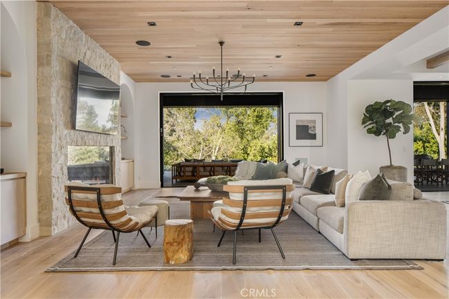 24341 Rolling View Rd, House other with 7 bedrooms, 11 bathrooms and 4 parking in Hidden Hills CA | Image 13