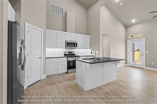 460 Onyx Rd, Centerton, AR, 72719-4055 | Card Image