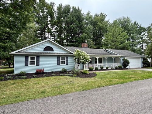 103 Burlington Oval Dr, Chardon, OH, 44024-1453 | Card Image