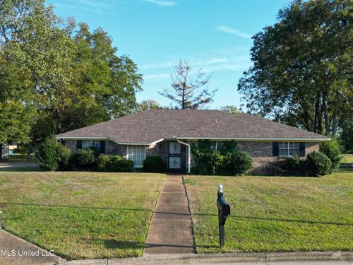 115 Belvedere Ct, Cleveland, MS, 38732-2801 | Card Image