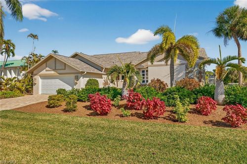 686 Emeril Ct, SANIBEL, FL, 33957-5318 | Card Image