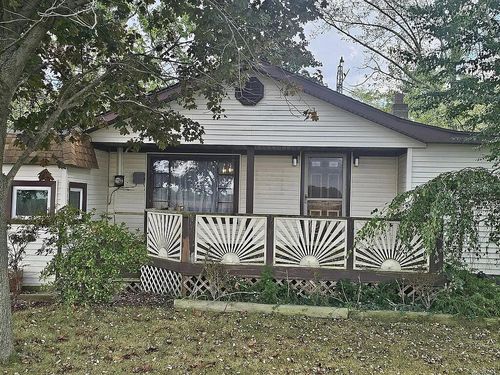 325 W Chicago Road, Batavia Township, MI, 49036 | Card Image
