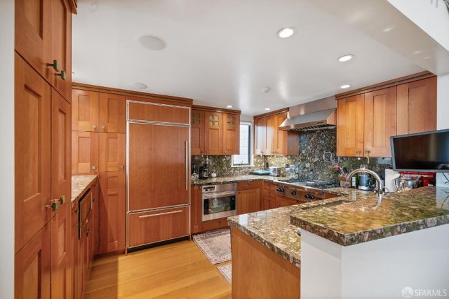 2111 Greenwich Street, House other with 2 bedrooms, 3 bathrooms and 2 parking in San Francisco CA | Image 13