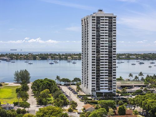 apt-2006-5600 N Flagler Dr, West Palm Beach, FL, 33407-2651 | Card Image