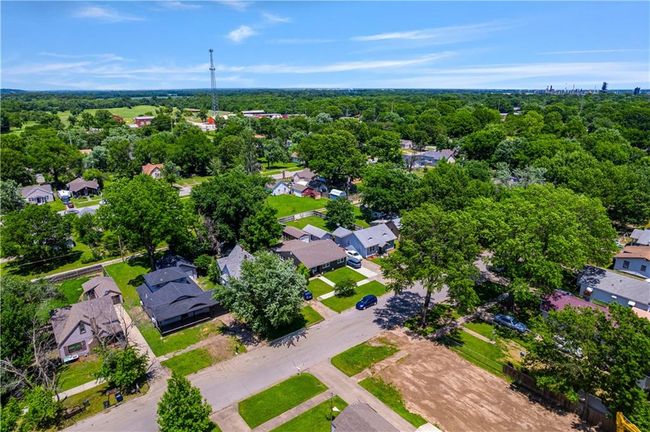 Aerial perspective of suburban area | Image 6