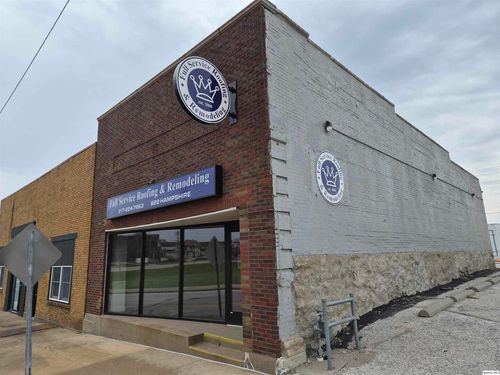 822 Hampshire St, Quincy, IL, 62301-3042 | Card Image