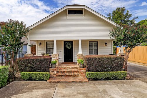 a-611 E 20th St, Houston, TX, 77008-4426 | Card Image