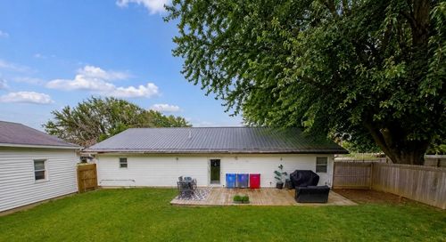 403 E Pease St, Heyworth, IL, 61745-9170 | Card Image