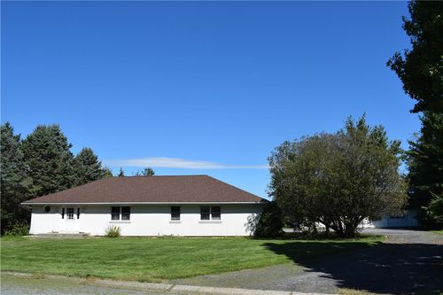 4035 Devonshire Rd, Bethlehem, PA, 18020-9693 | Card Image