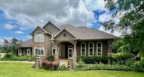 28629 Bay Meadow Dr, Waterford, WI, 53185-3560 | Card Image