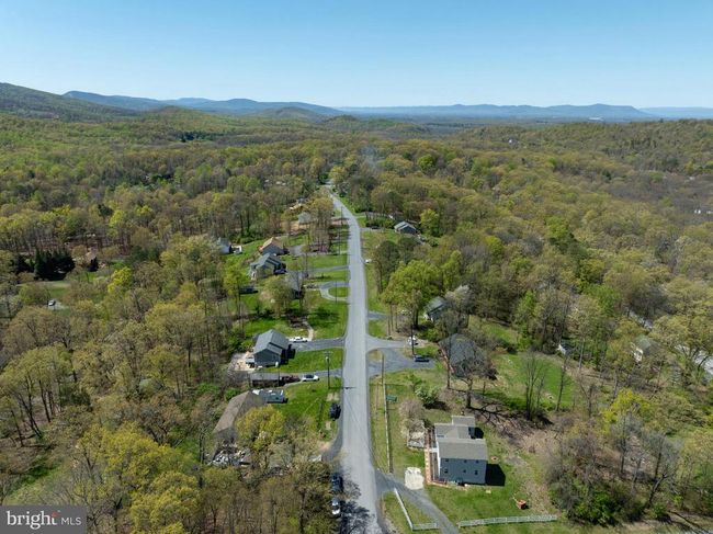 671 Pine Ridge Dr, House other with 4 bedrooms, 3 bathrooms and null parking in FRONT ROYAL VA | Image 16