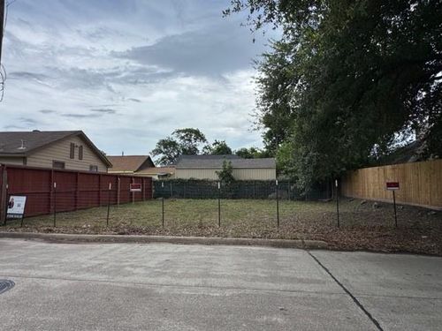 3410 Amboy St, Houston, TX, 77026-4906 | Card Image