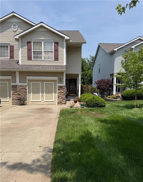 3251 Sw Shadow Brook Dr, Blue Springs, MO, 64015-3490 | Card Image