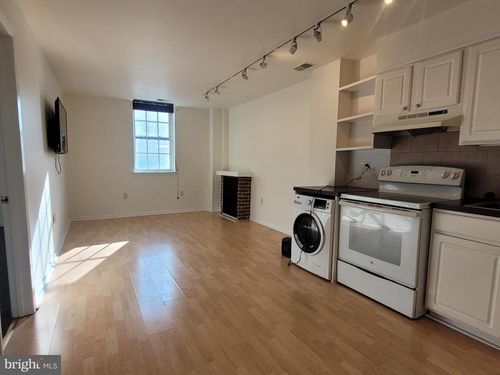 apt-2f-2015 Chestnut St, PHILADELPHIA, PA, 19103-3305 | Card Image