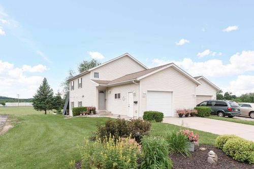 503 Hillview Street, Lodi, WI, 53555 | Card Image
