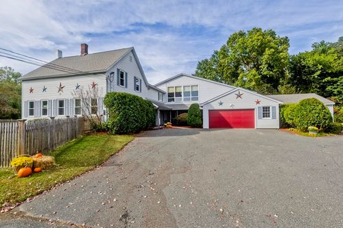 106 Elm St, Hatfield, MA, 01038-7913 | Card Image