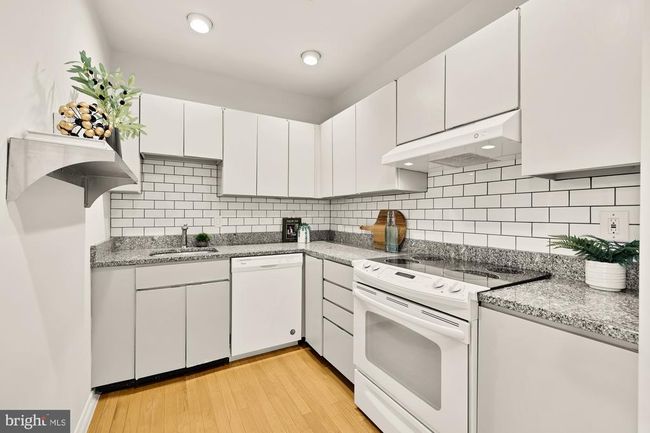 APT-303 - 1741 T St Nw, Condo with 1 bedrooms, 1 bathrooms and null parking in WASHINGTON DC | Image 16