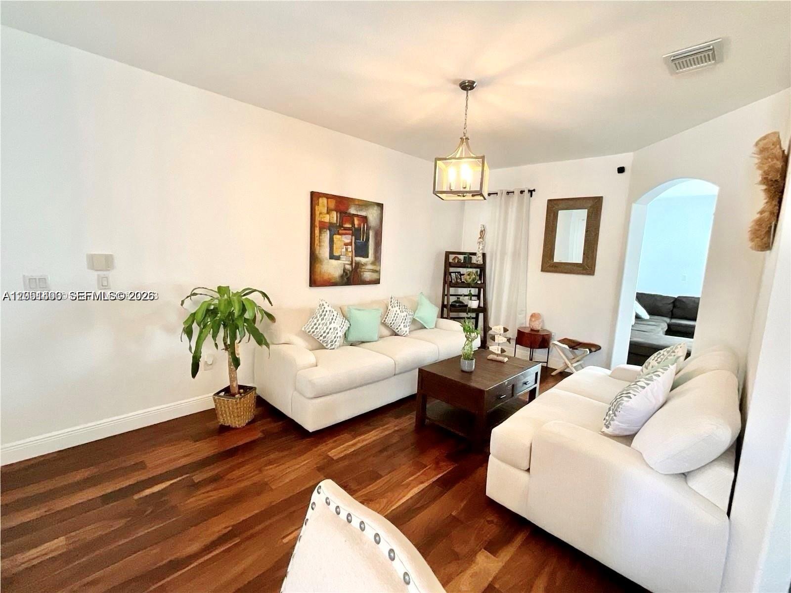 Residential in Doral 2