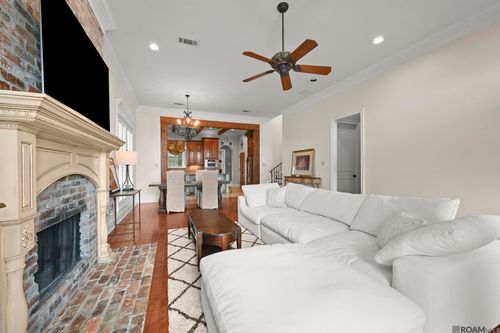 7550 Eisworth Ave, Baton Rouge, LA, 70818-5800 | Card Image