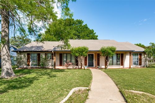 3227 Rolling Knoll Dr, Farmers Branch, TX, 75234-3739 | Card Image