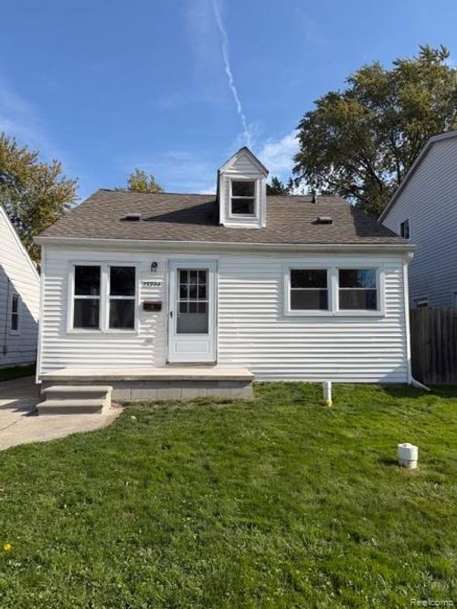 23394 Davey Ave, Hazel Park, MI, 48030-1610 | Card Image