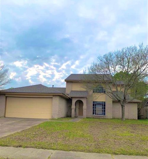 7511 Flair Oaks Dr, Houston, TX, 77040-2642 | Card Image