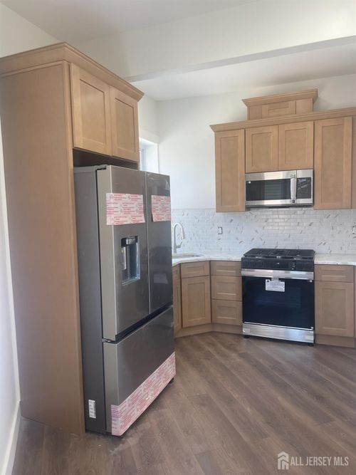 apt-1-295 Main St, South River, NJ, 08882-2069 | Card Image