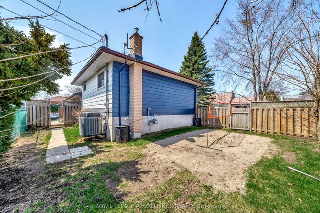 30 Miron Rd, House other with 3 bedrooms, 2 bathrooms and 4 parking in Trenton ON | Image 40