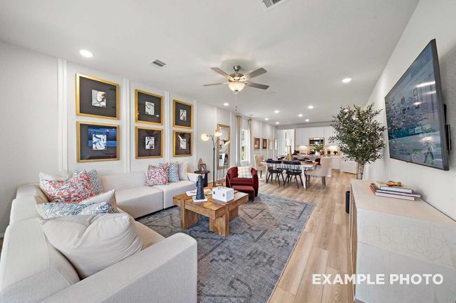 108 W Canopy Crossing Cir, House other with 5 bedrooms, 3 bathrooms and 2 parking in Conroe TX | Image 5