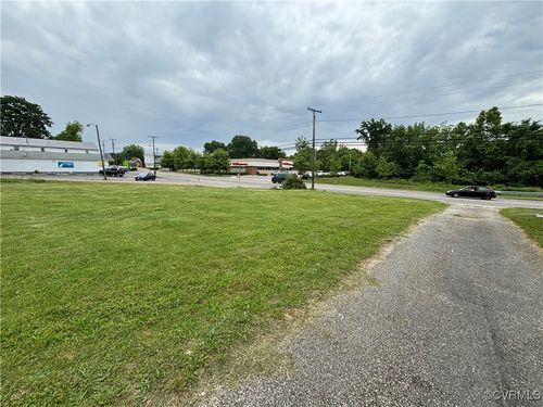 2705 Oaklawn Blvd, Hopewell, VA, 23860-4952 | Card Image