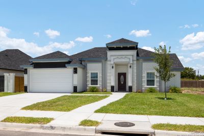 332 Alazan, House other with 3 bedrooms, 2 bathrooms and null parking in Alamo TX | Image 1