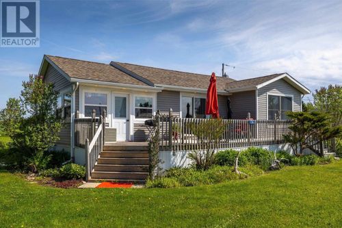 136 Macleod Road, Wood Islands, PE, C0A1R0 | Card Image