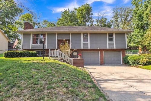 4404 Rainbow Ct, Saint Joseph, MO, 64506-3641 | Card Image