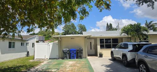 2311 N 58th Avenue, Hollywood, FL, 33021 | Card Image