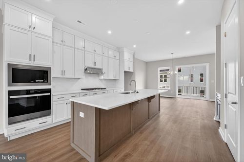 82-110 Lizabetta Ln, KING OF PRUSSIA, PA, 19406-3772 | Card Image