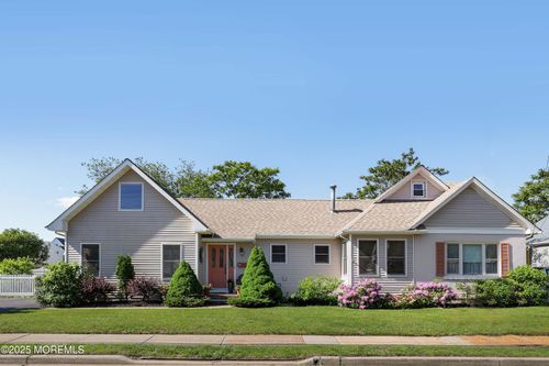 146 Morningside Ave, Union Beach, NJ, 07735-3013 | Card Image