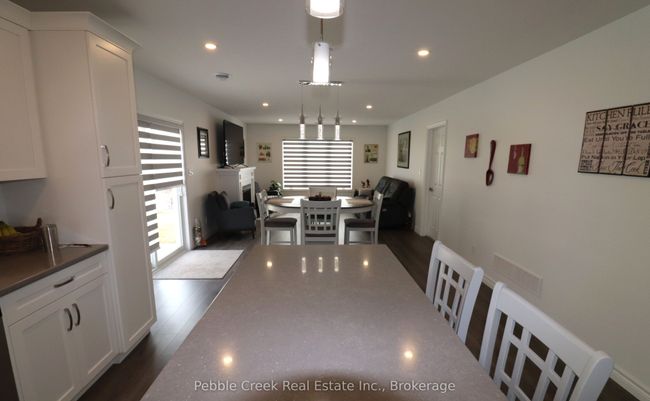 263 Lake Breeze Dr, House other with 2 bedrooms, 2 bathrooms and 2 parking in Goderich ON | Image 11