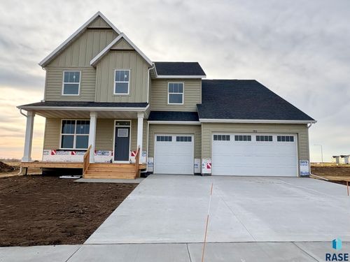 1915 N Valley View Rd Road, Sioux Falls, SD, 57107 | Card Image