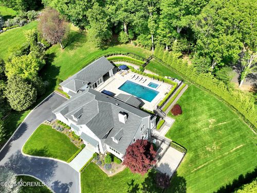 12 Wagon Way, Holmdel, NJ, 07733-1252 | Card Image