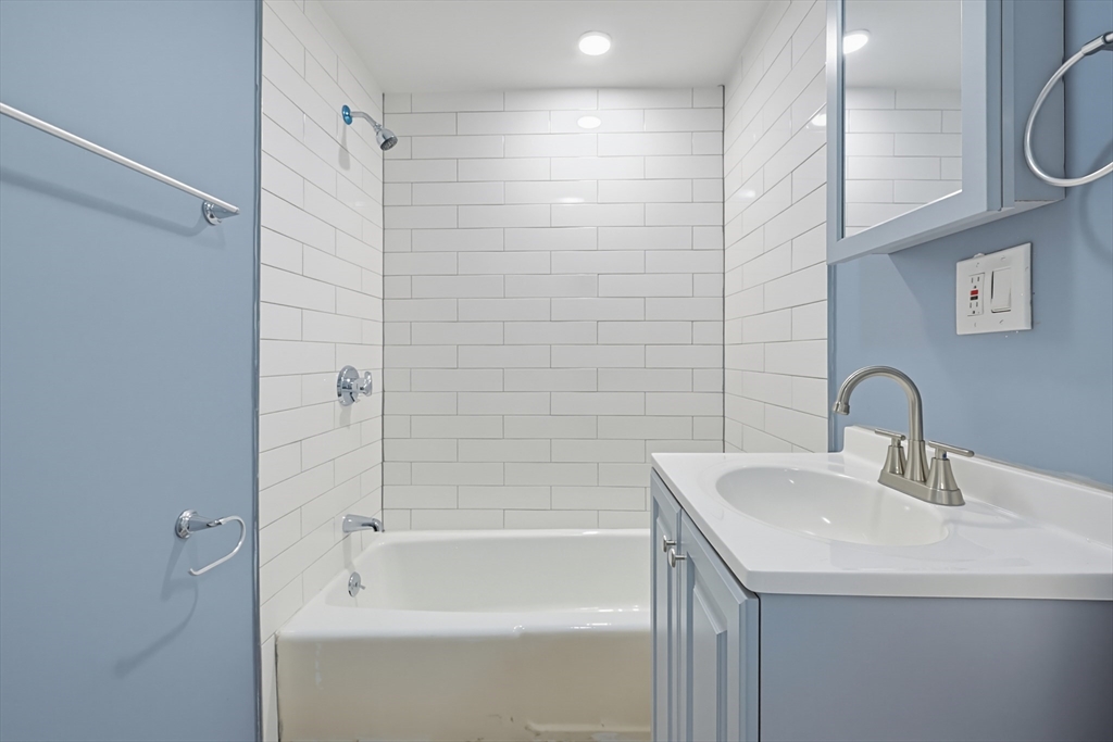 Residential Lease in Fitchburg 2
