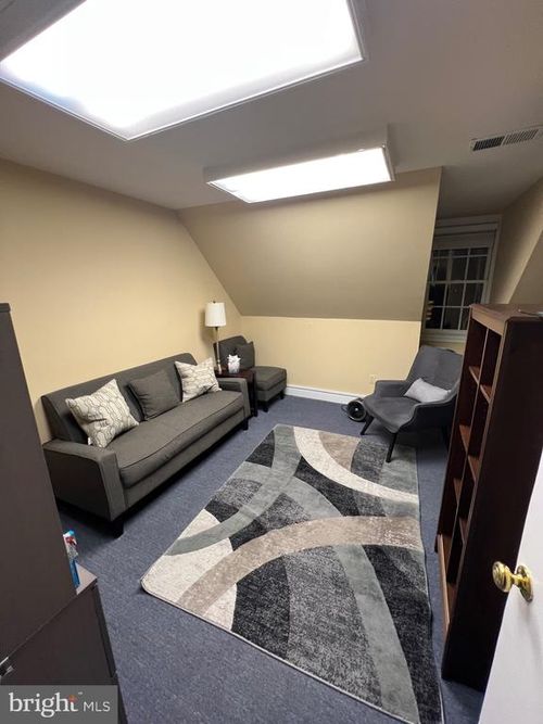 3-a-225 N Washington St, Alexandria, VA, 22314-2568 | Card Image