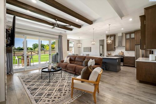 3905 Orchard St, West Richland, WA, 99353-5190 | Card Image