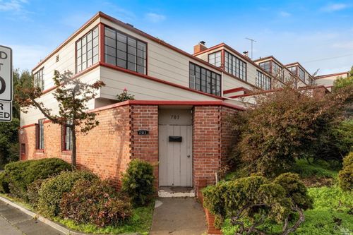 709 Napa Street, Vallejo, CA, 94590 | Card Image