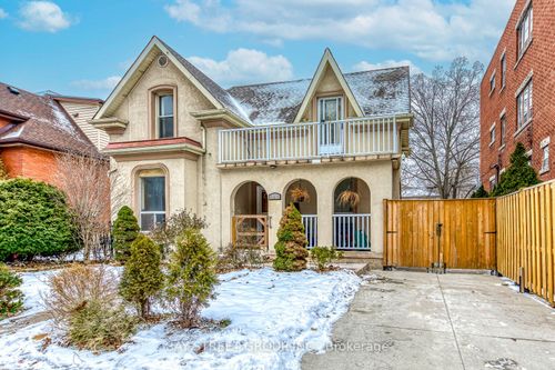 162 Prospect St S, Hamilton, ON, L8M2Z4 | Card Image