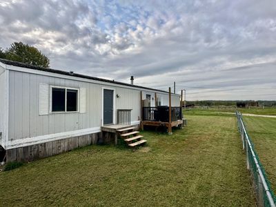 571010 Range Road 100, House detached with 2 bedrooms, 1 bathrooms and 100 parking in Mayerthorpe AB | Image 1