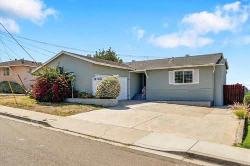 1142 Manchester St, National City, CA, 91950-4117 | Card Image