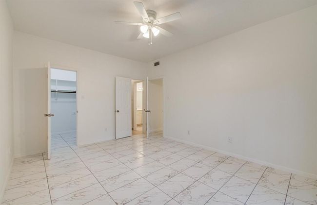 APT-3 - 1818 Augusta Dr, Townhouse with 2 bedrooms, 1 bathrooms and 1 parking in Houston TX | Image 17