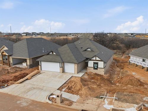 12505 Dolche Vita Dr, Yukon, OK, 73085 | Card Image